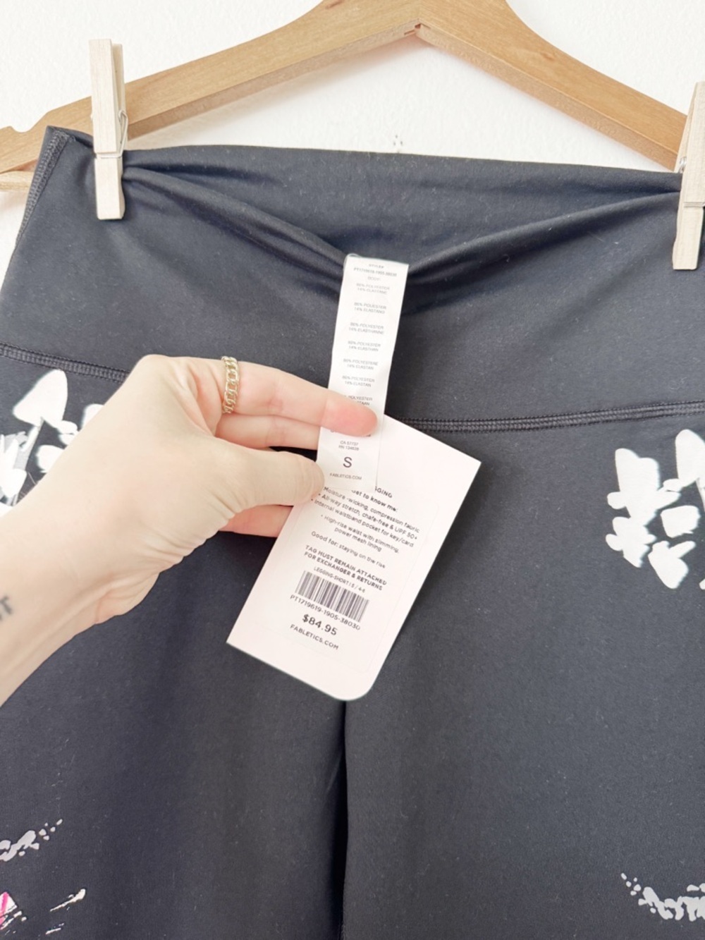 Fabletics Yoga Black Leggings with White and Pink Floral Side Print small NWT - Picture 3 of 4